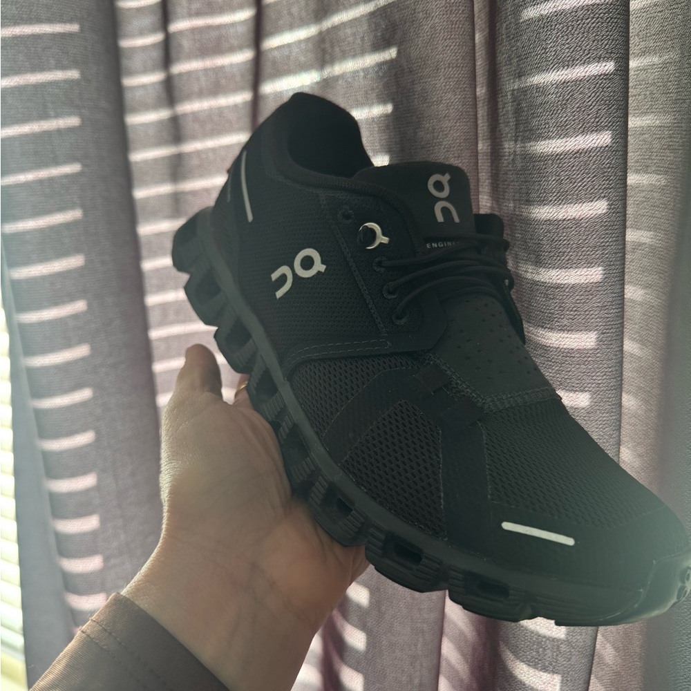 Cloud 5 woman’s shoe